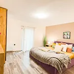 公寓 Residenza Santa Anastasia Lilla At Piazza Erbe *